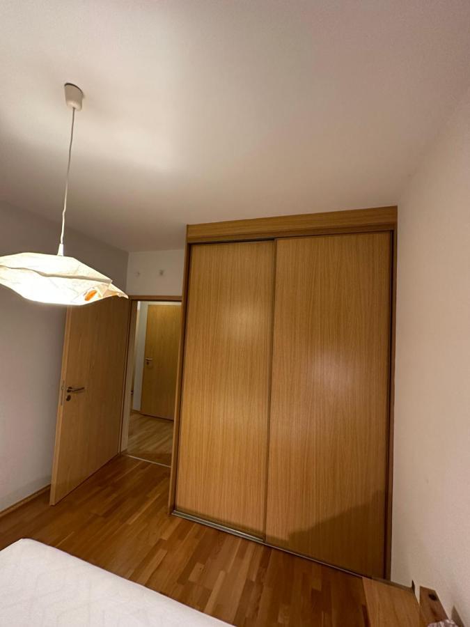 Central Apartment With Balcony Budapest Exterior foto