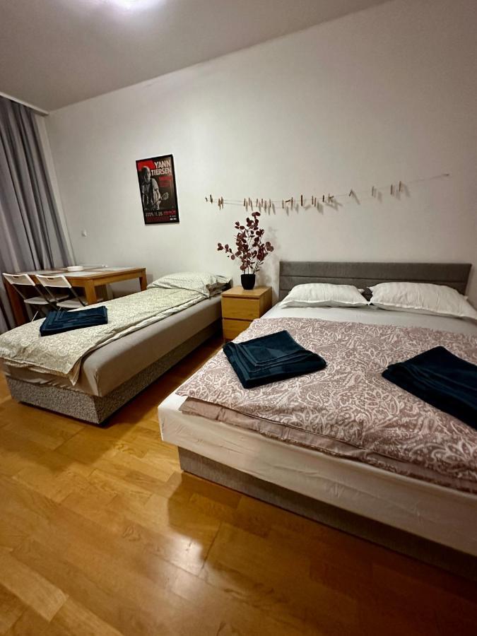 Central Apartment With Balcony Budapest Exterior foto
