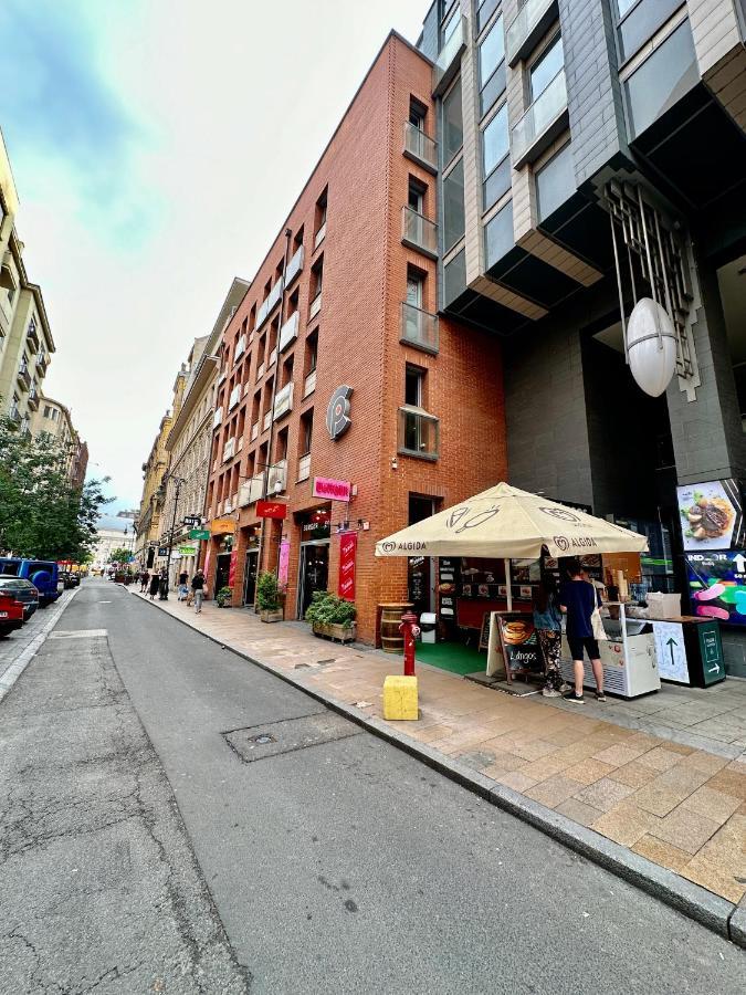 Central Apartment With Balcony Budapest Exterior foto