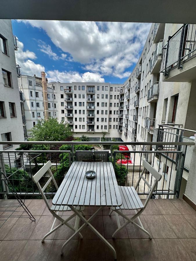 Central Apartment With Balcony Budapest Exterior foto