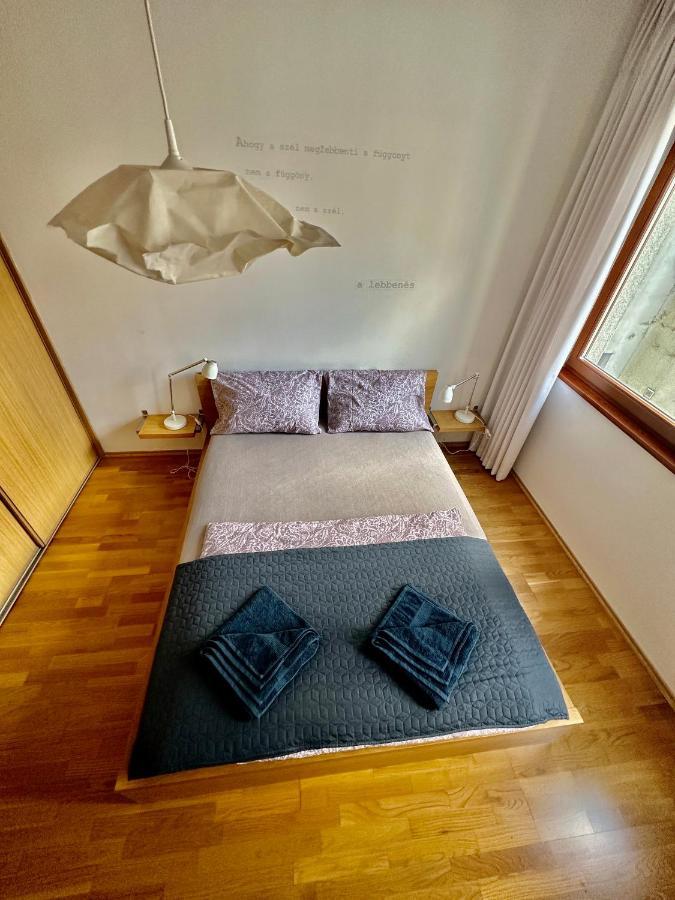 Central Apartment With Balcony Budapest Exterior foto
