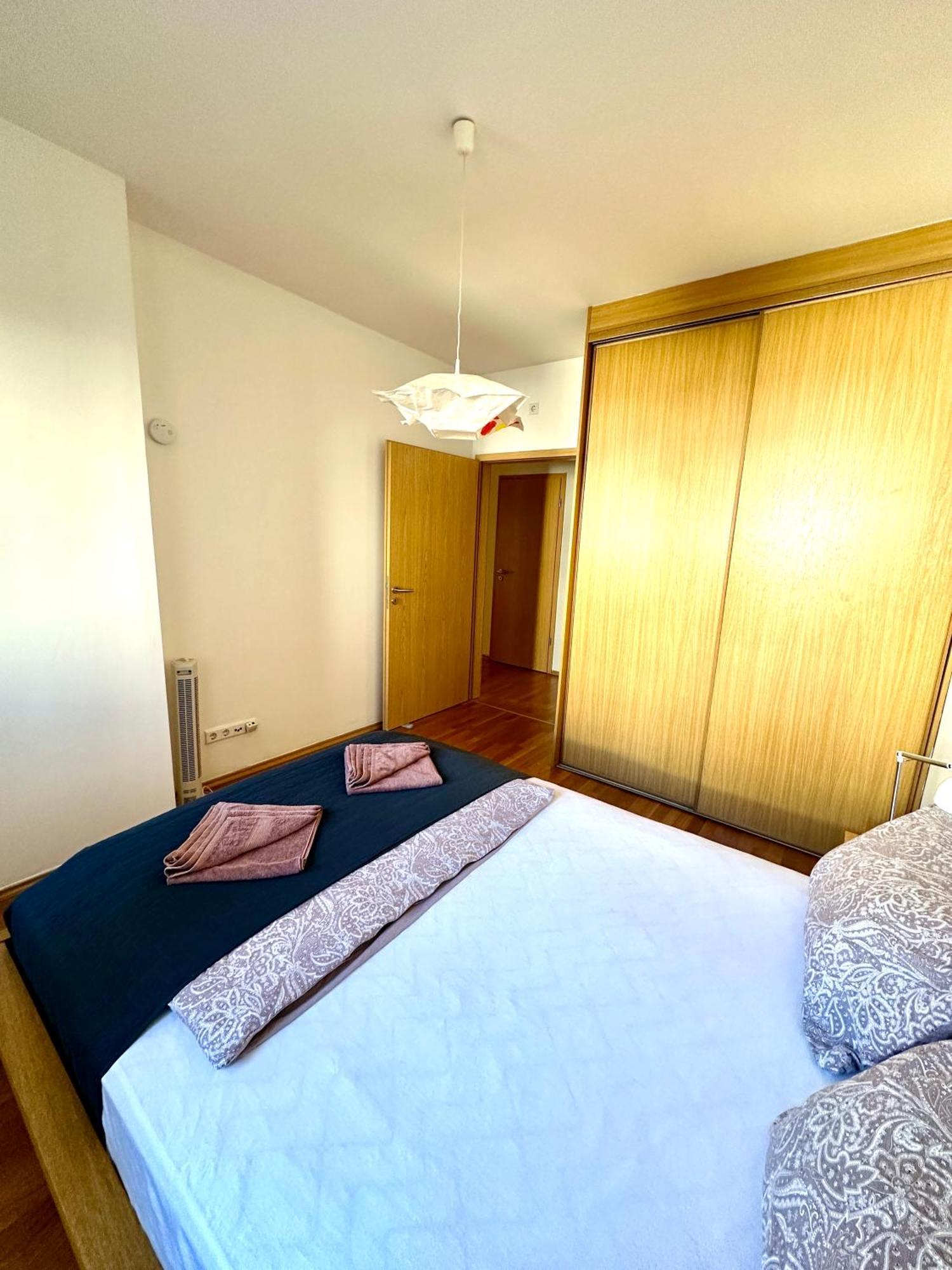 Central Apartment With Balcony Budapest Exterior foto