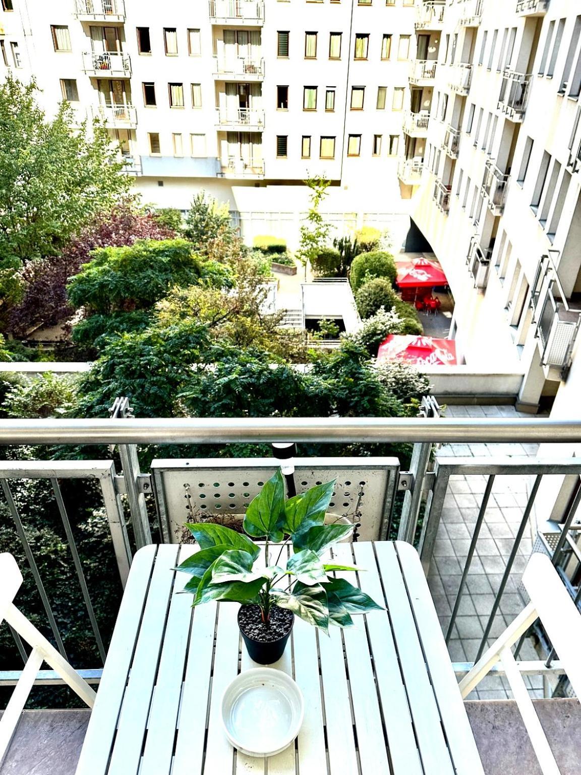 Central Apartment With Balcony Budapest Exterior foto